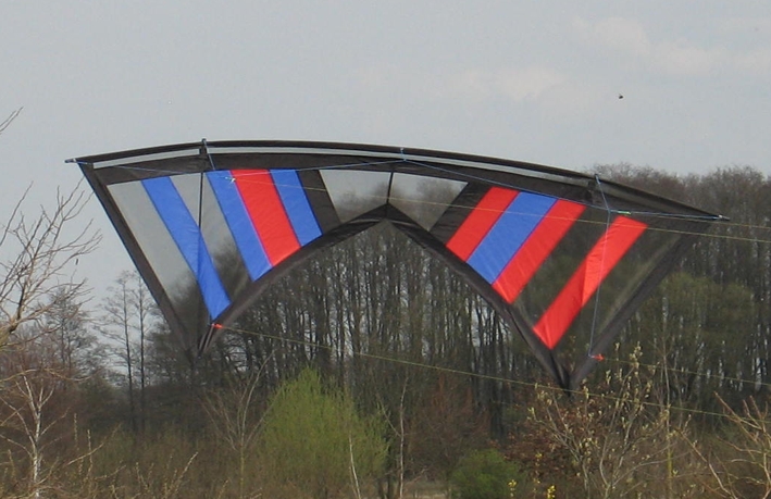 "baSic" big vents farbe:rot/schwarz/blau von feine-drachen.de