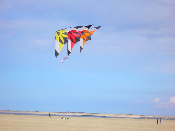S kite Dreier - Kette in Renesse