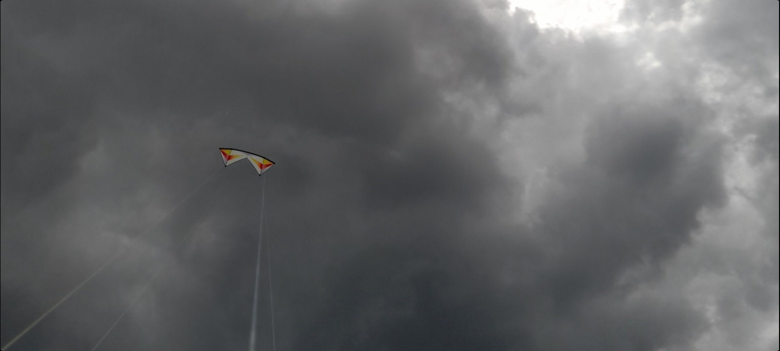 Bei schönem Wetter sehen alle Kites gut aus...