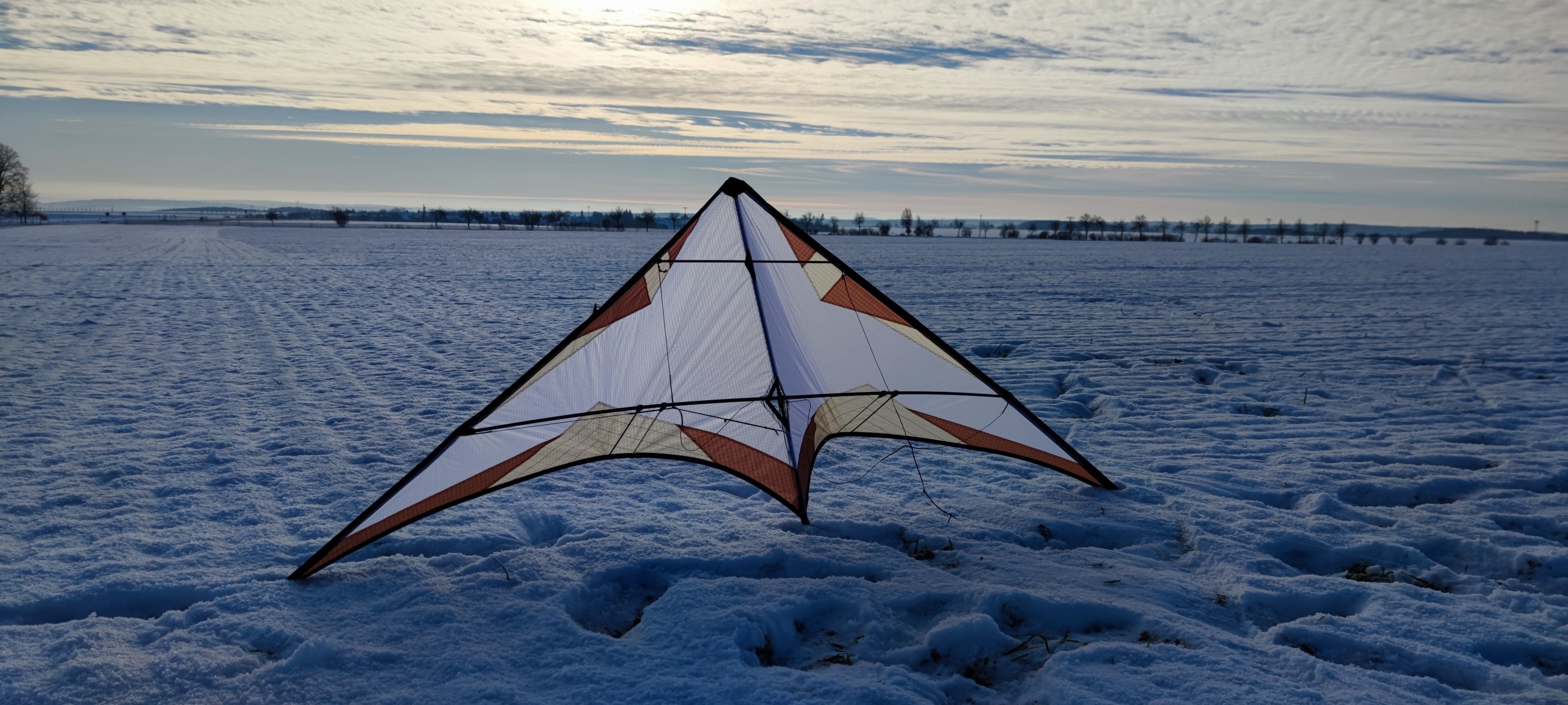 DiamondKites Veyron Std Aerostuff in Cappuccino