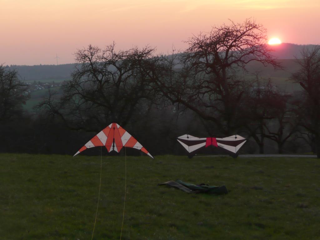 Hot Stripe und Meteor bei Sonnenuntergang