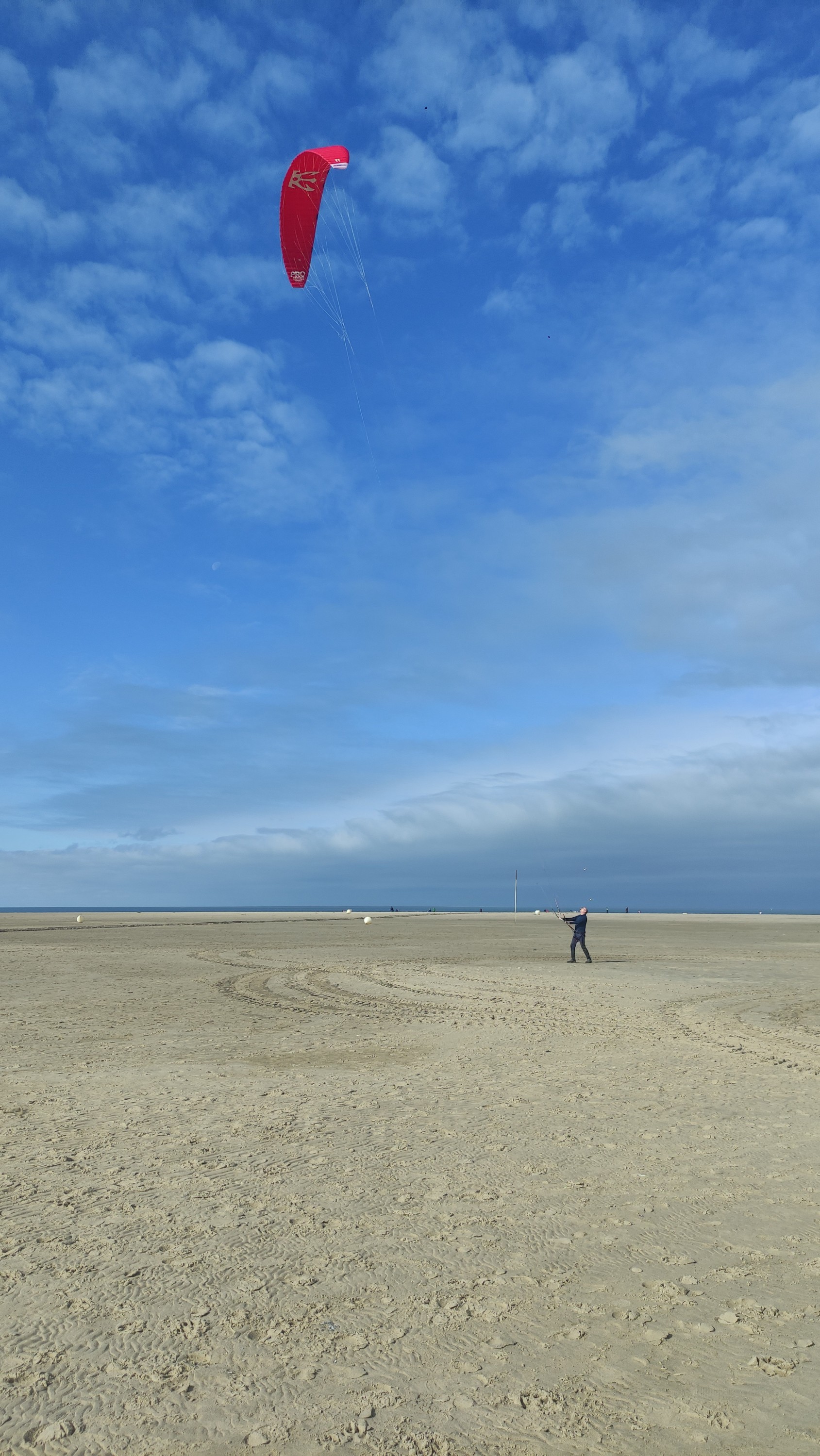 Erstflug von user mensch mit 11m2 depower closed cell Enata Pro 2018