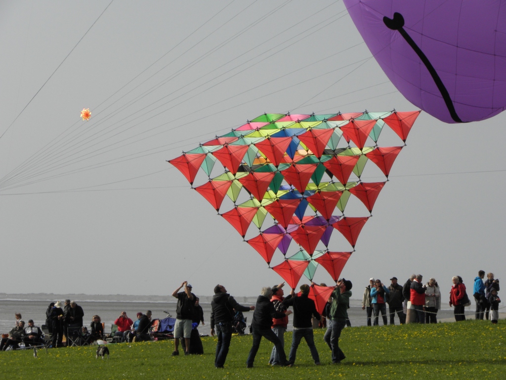 Norddeich 2013 - er fliegt wirklich !!