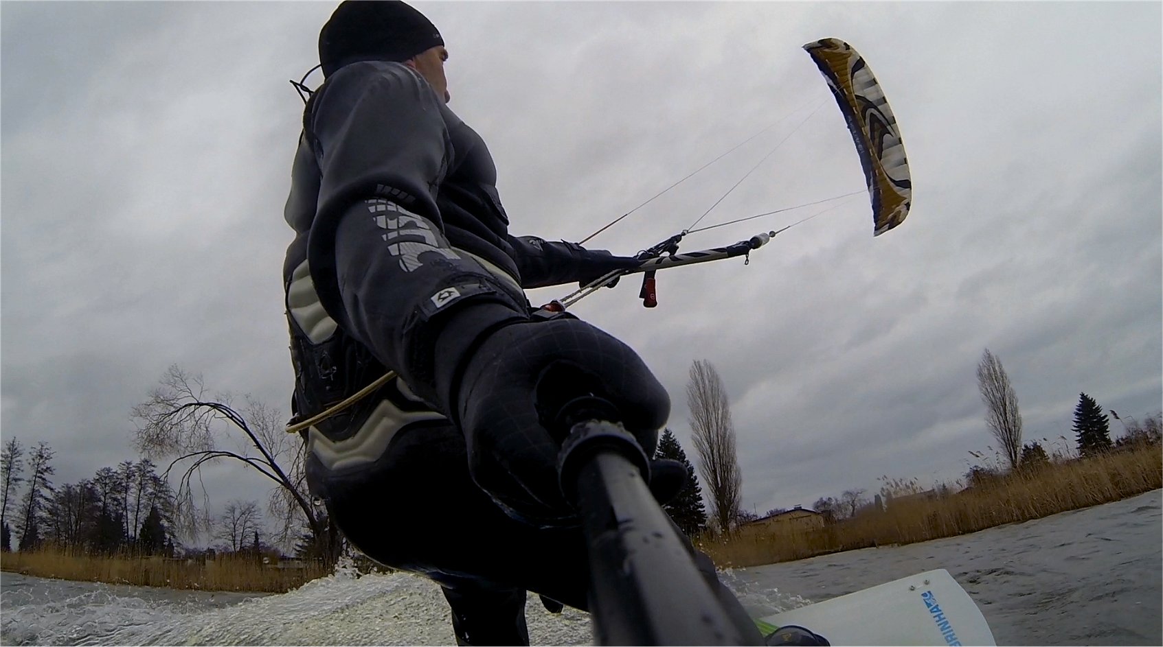 Kitesurfen auf dem Binnensee