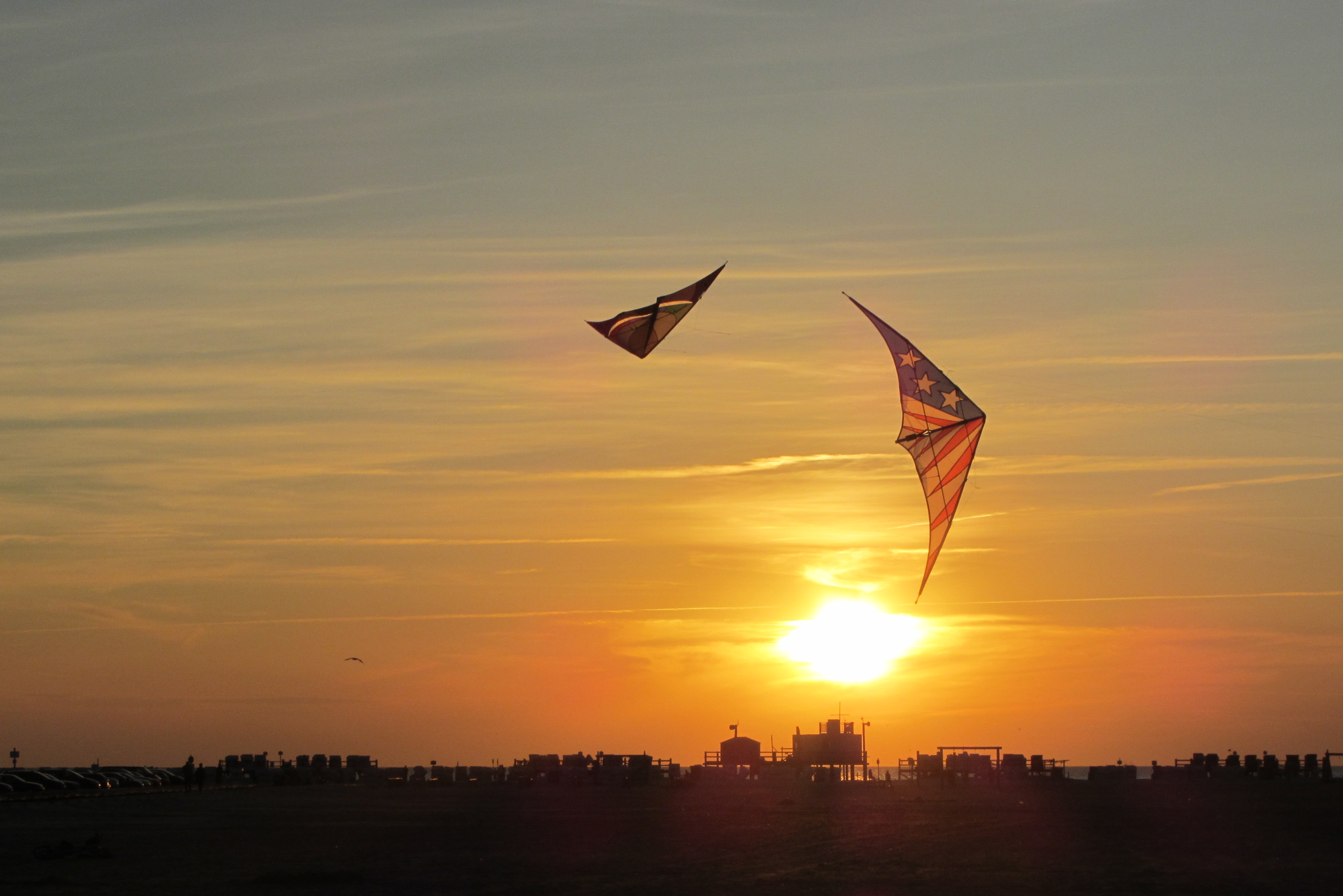 Gosau-Kite Elion 1.7 USA-Flag-Kite und HQ Maestro 2 in SPO am Abend.