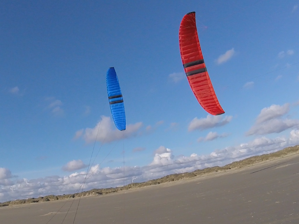 Cooper Motor 5.5 (blau) und Cooper Motor 6.5 (rot)