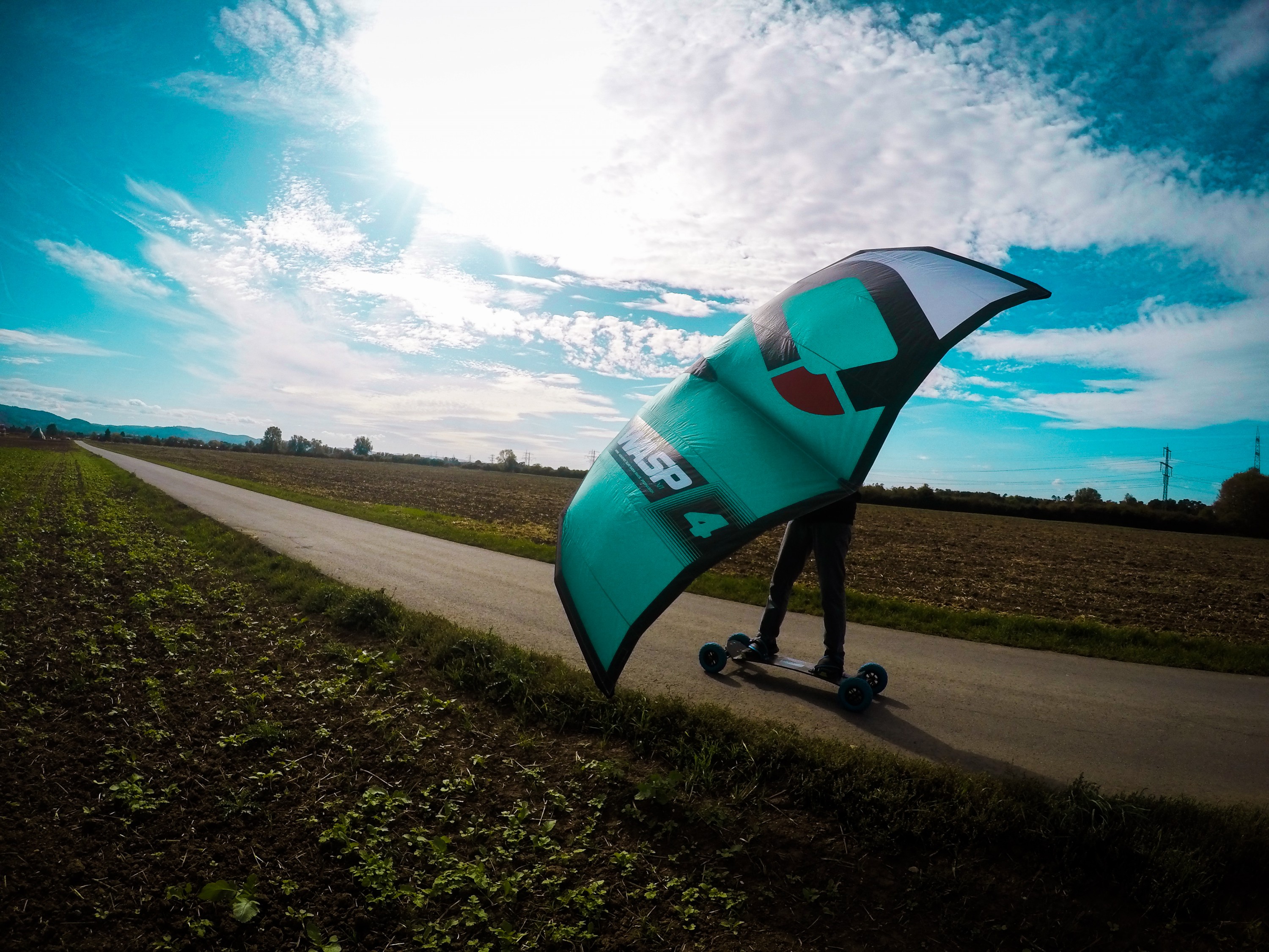 WASPV 1 von Ozonekites mit dem Kitelandboard